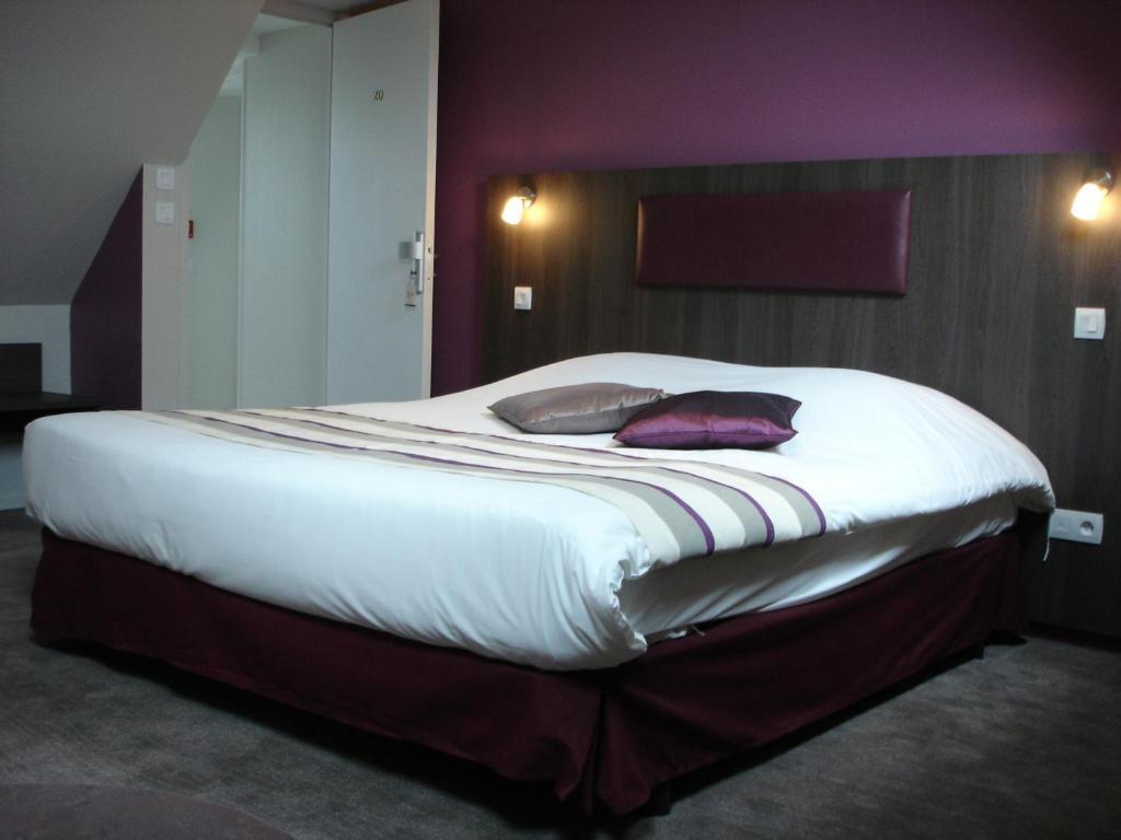 Logis Hotel Spa Restaurant Au Site Normand Clécy Quarto foto